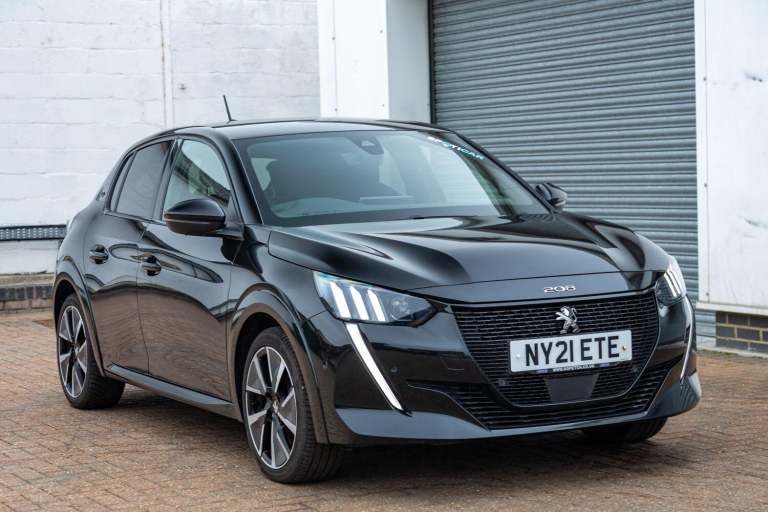 2021 Peugeot E-208 50kWh GT Premium Hatchback 5dr Electric Auto (136 ps) HATCHBACK Electric Autom...