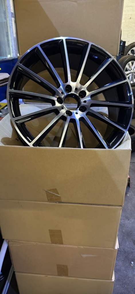 🔥 SKODA KODIAQ 5X112   20 X 8.5J  Gloss Black Polished Face Alloy Wheels NEW!!!