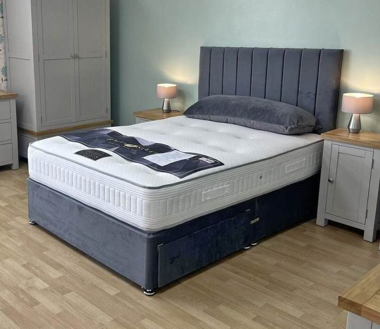 Christmas Sale UK: Luxury Divan Bed with Extra Storage & Comfort ::
