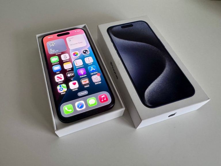iPhone 15 Pro Blue Titanium • 128 GB - Unlocked