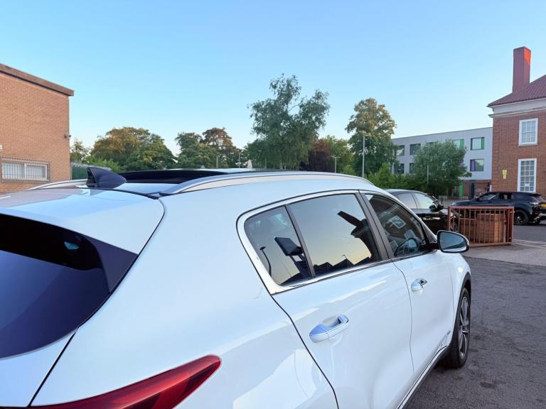 2019 Kia Sportage 1.6 CRDi EcoDynamics+ 4 DCT AWD Euro 6 (s/s) 5dr ESTATE Diesel/Electric Hybrid ...