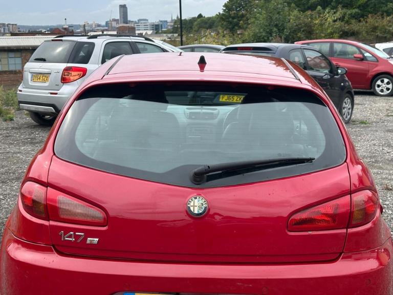 2006 Alfa Romeo 147 1.6 TS Lusso 3dr HATCHBACK Petrol Manual