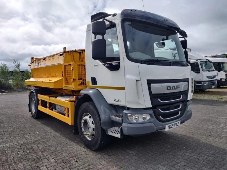 2021 DAF LF 260 18 Ton gross with twin Auger, Econ Hotbox