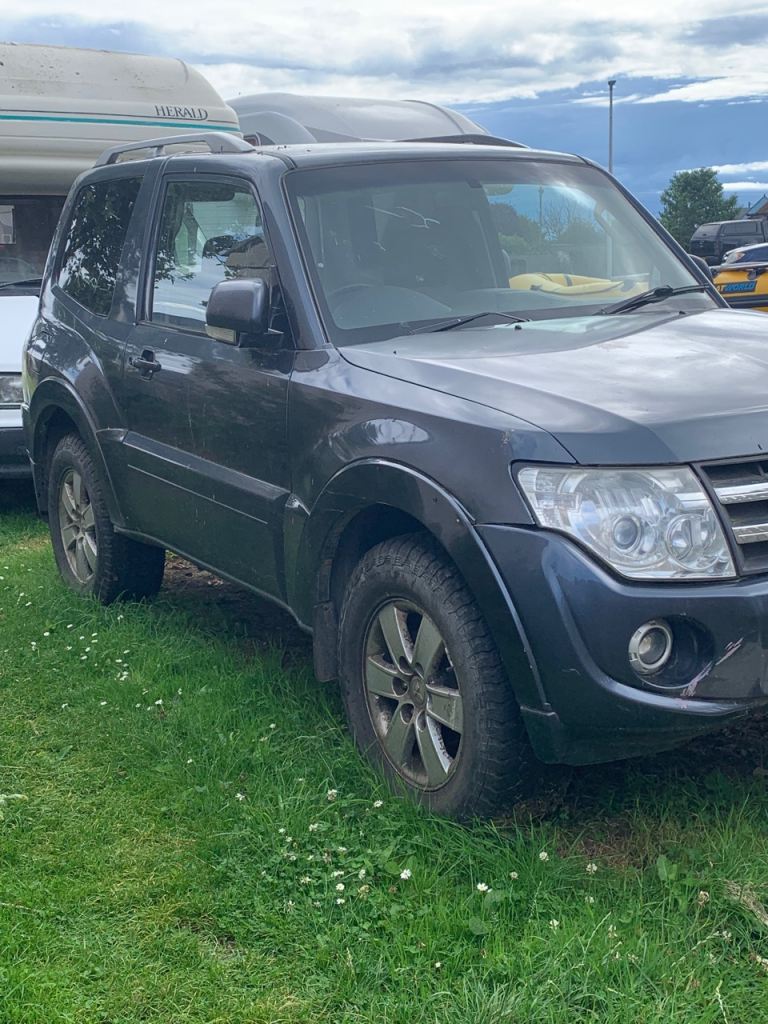Mitsubishi shogun sg3 3.2 DiD manual 
