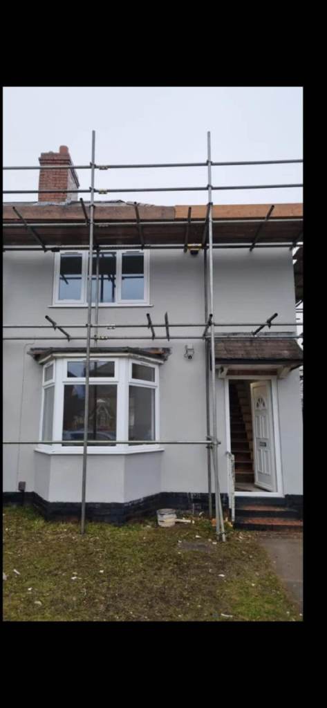 3 Bedroom House to rent with Parking in Bushbury area