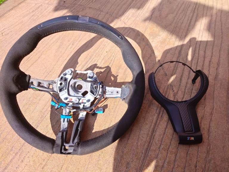 Genuine BMW M Performance LED Race Display Steering Wheel & Carbon Fibre Trim (F2x / F3x)