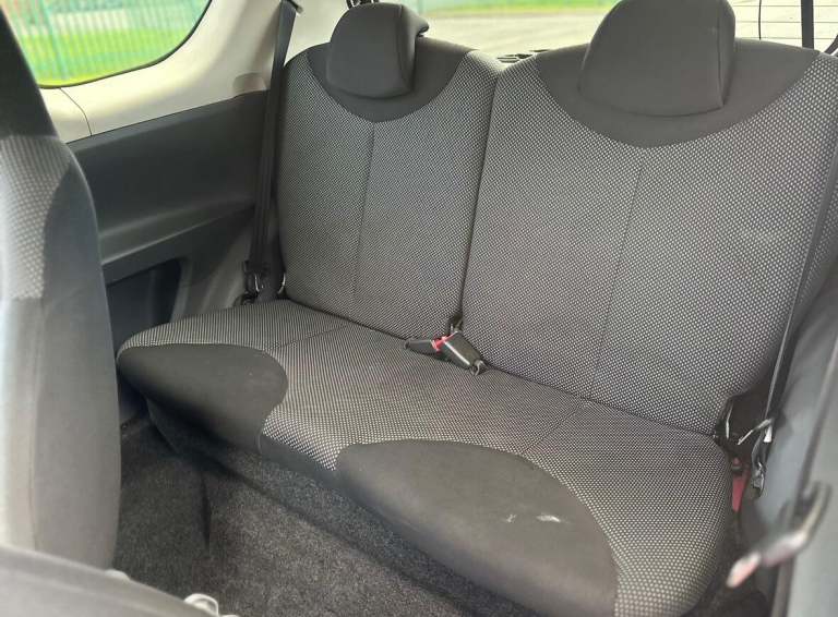 2011 Toyota AYGO 1.0 VVT-i Go Euro 5 3dr HATCHBACK Petrol Manual