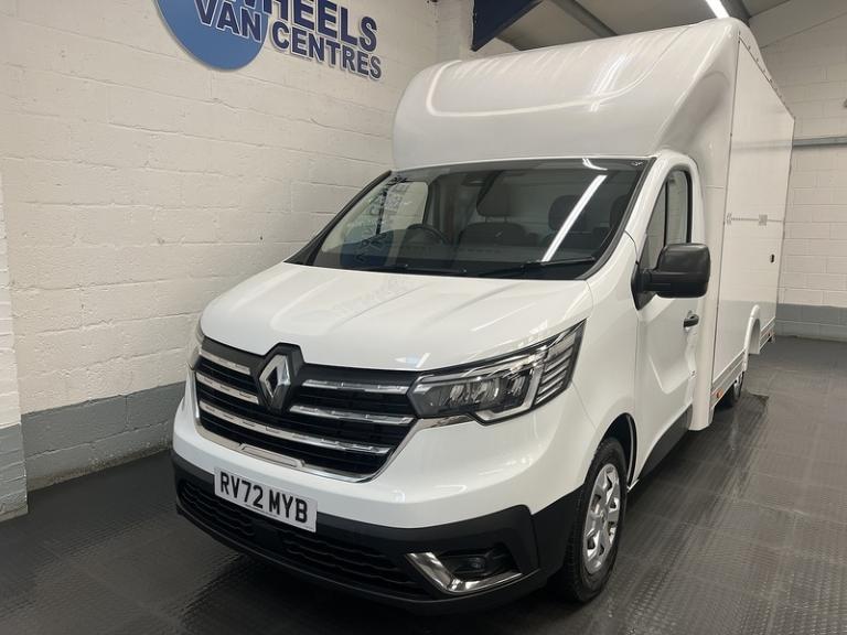 2022 Renault Trafic 2.0 BLUEDCI 150 BHP LONG LOW LOADER RED EDITION 2.0 2dr Luton Manual Diesel L...