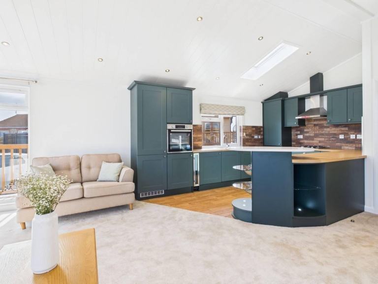 Stately Albion Warwick Executive in Norwich  - Lodge / Caravan 