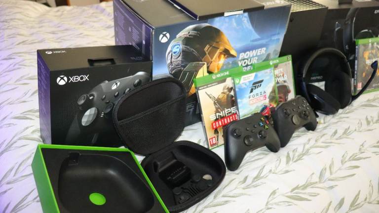 Xbox Series X 1TB Console