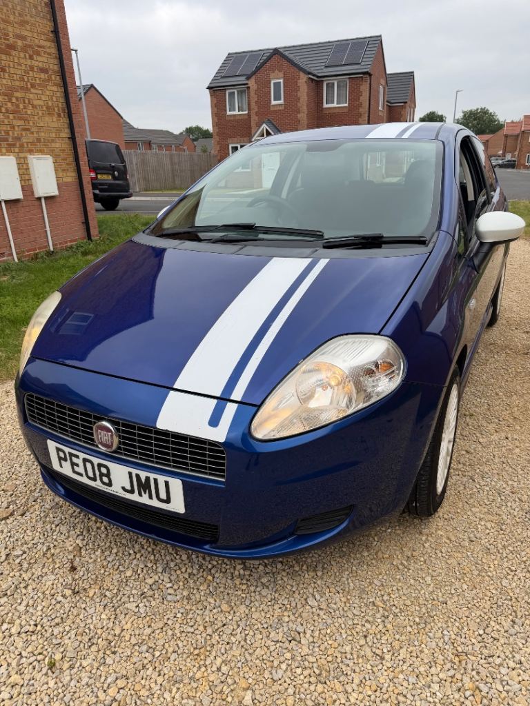 2008 Fiat Punto 1.2 Petrol 5 Months Mot Low Miles Full Service Excellent Condition Car