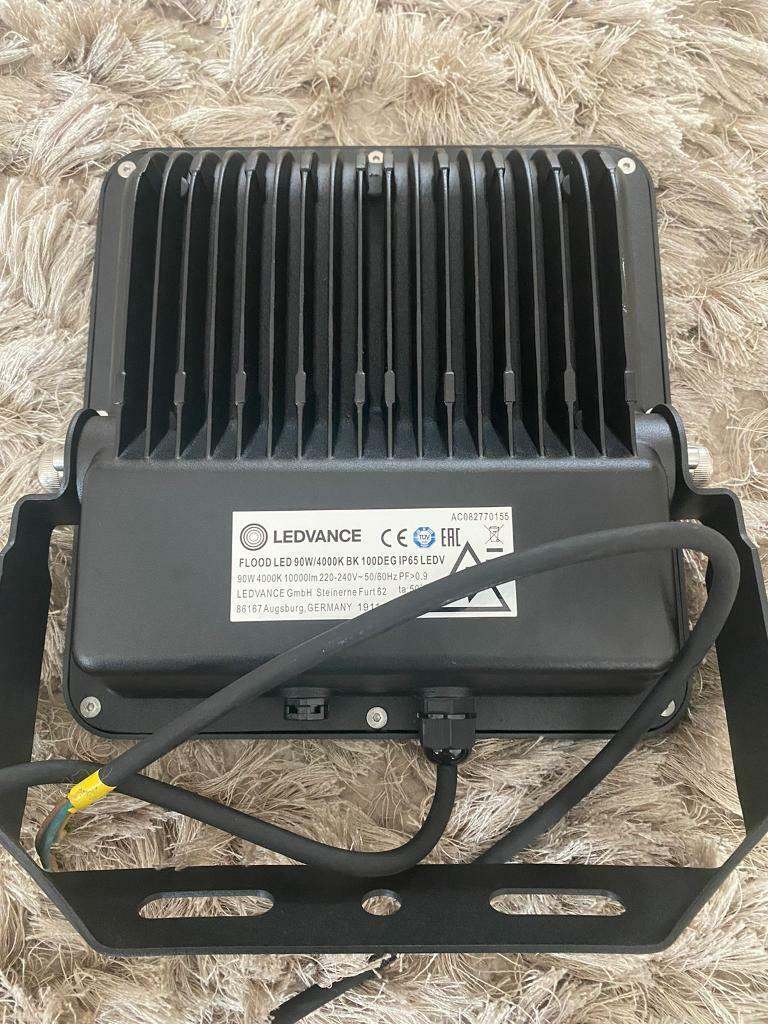 LEDVANCE 90 Watt IP65 floodlight brand new without box Collection only
