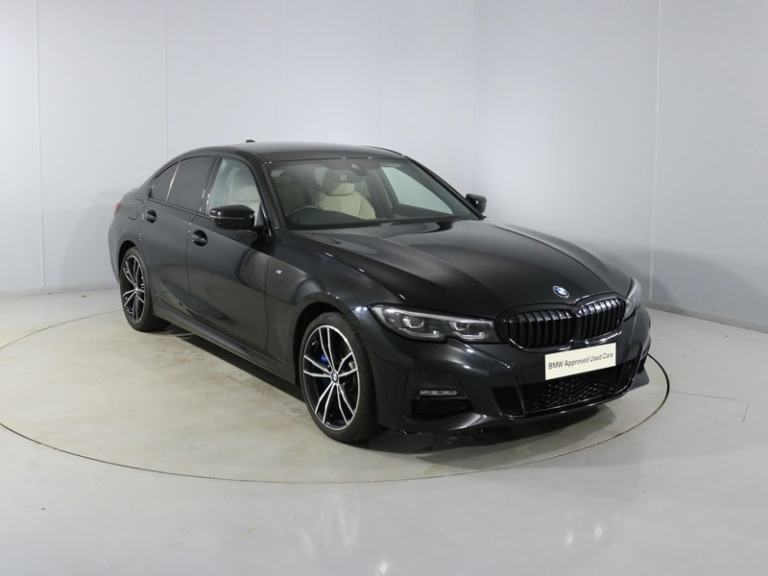 BMW 3 SERIES 330d xDrive MHT M Sport 4dr Step Auto
