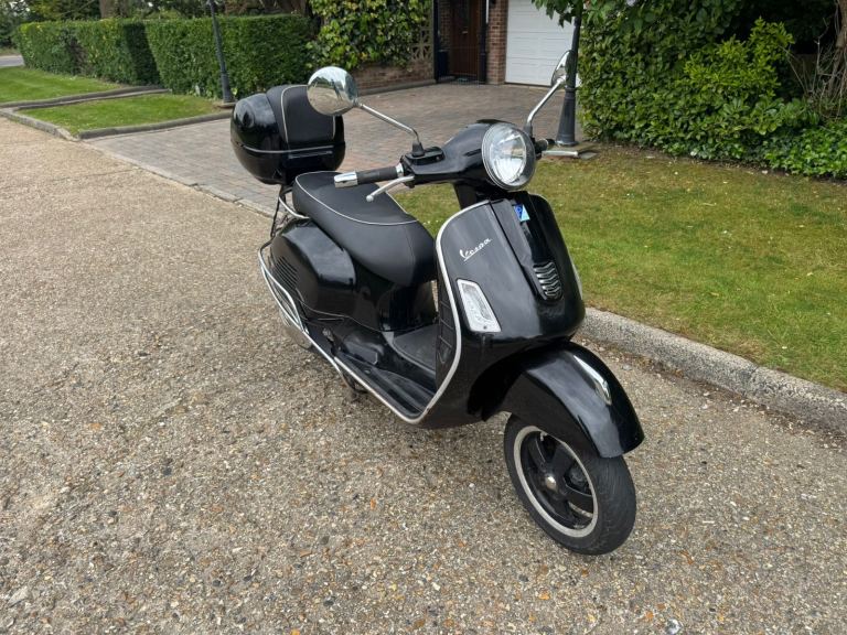 Piaggio, VESPA, 2015, 124 (cc) abs black 