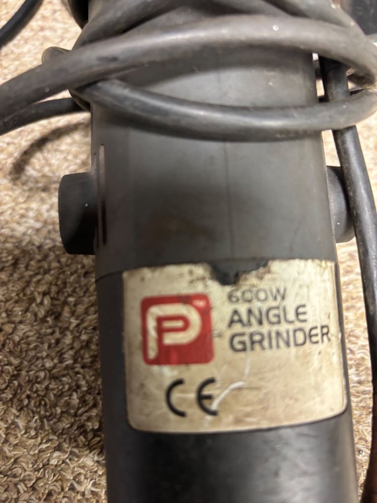 Angle grinder