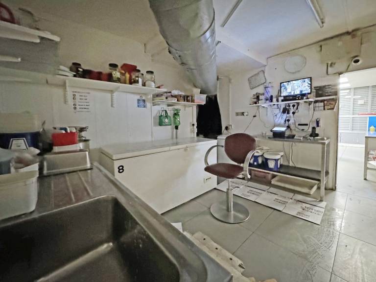 Lease for Sale - Pizzaria Takeaway