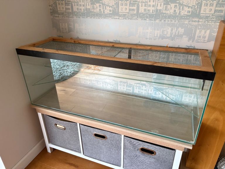 Large glass gerbil cage/tank