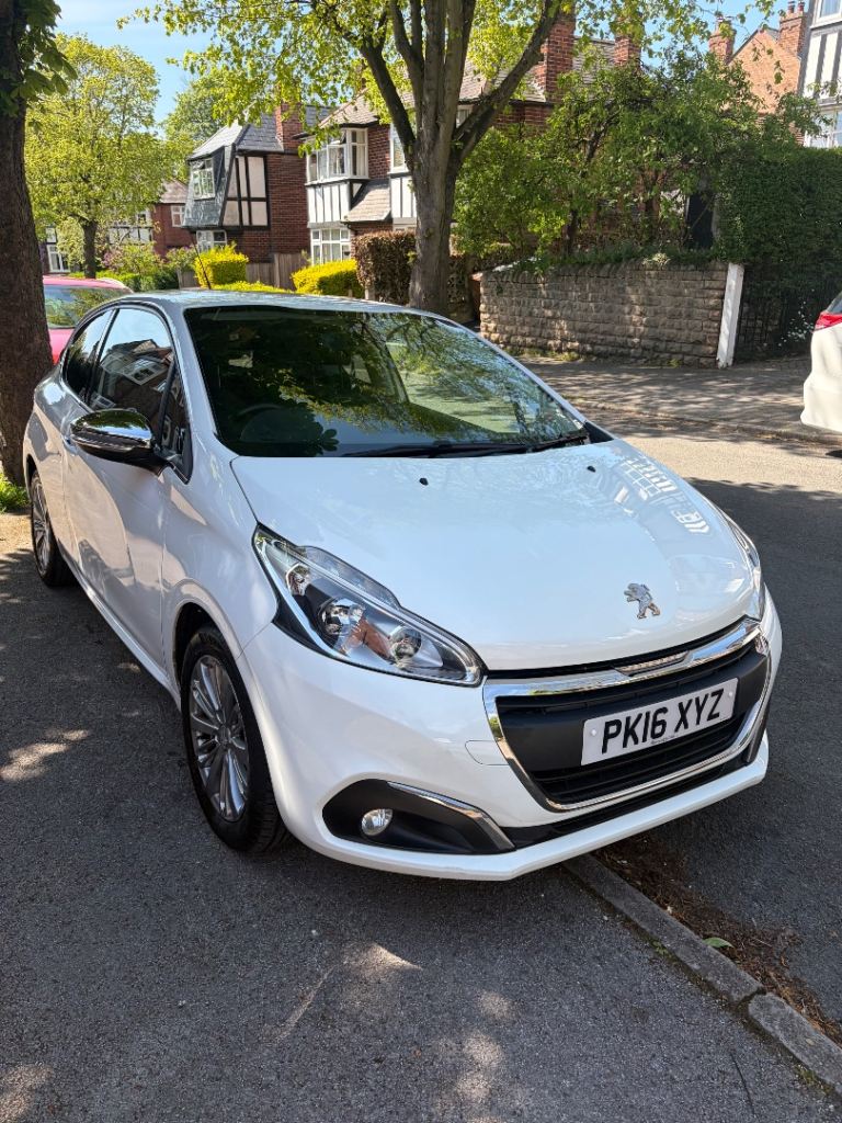 Peugeot, 208, Hatchback, 2016, Manual, 1199 (cc), 3 doors