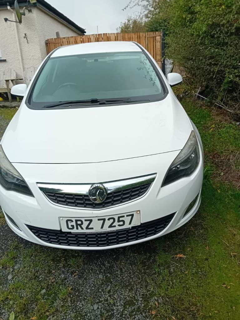 Vauxhall, ASTRA, Hatchback, 2011, Manual, 1956 (cc), 5 doors