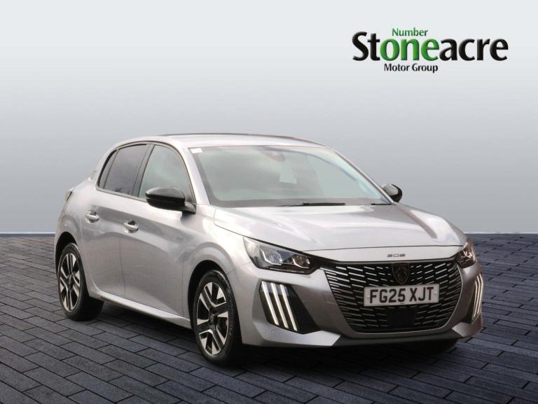  Peugeot 208 1.2 PureTech Allure Hatchback 5dr Petrol Manual Euro 6 (s/s) (100 ps) Petrol Manual