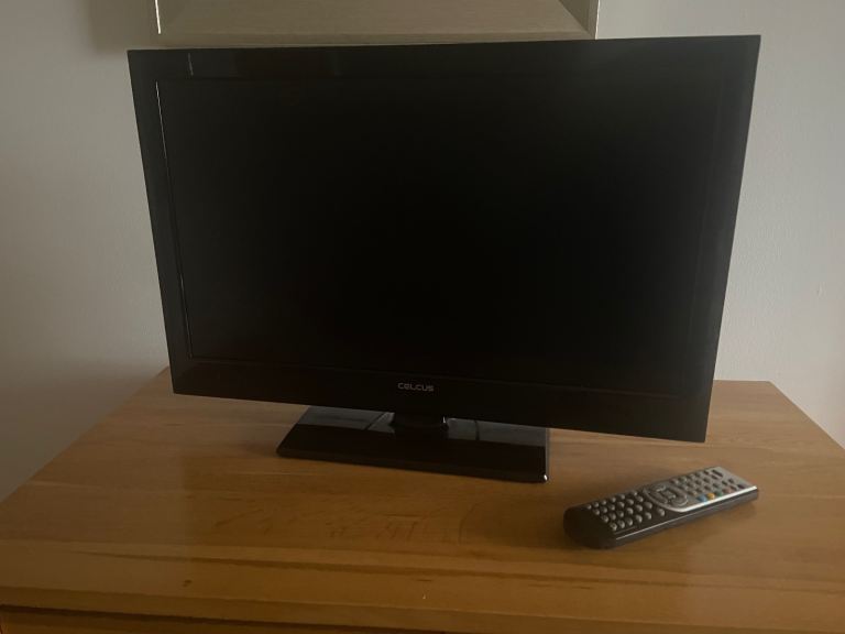 Celcus LCD TV / DVD player 