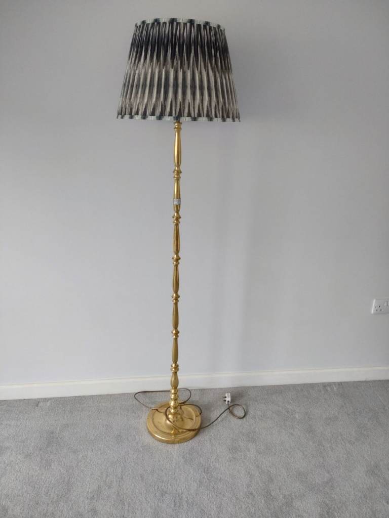 Antique brass standard light Pat tested 