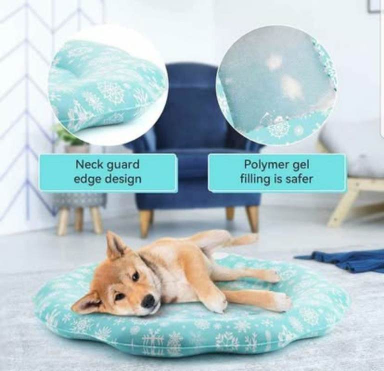 Pet cooling mat, brand new in the box, round, blue