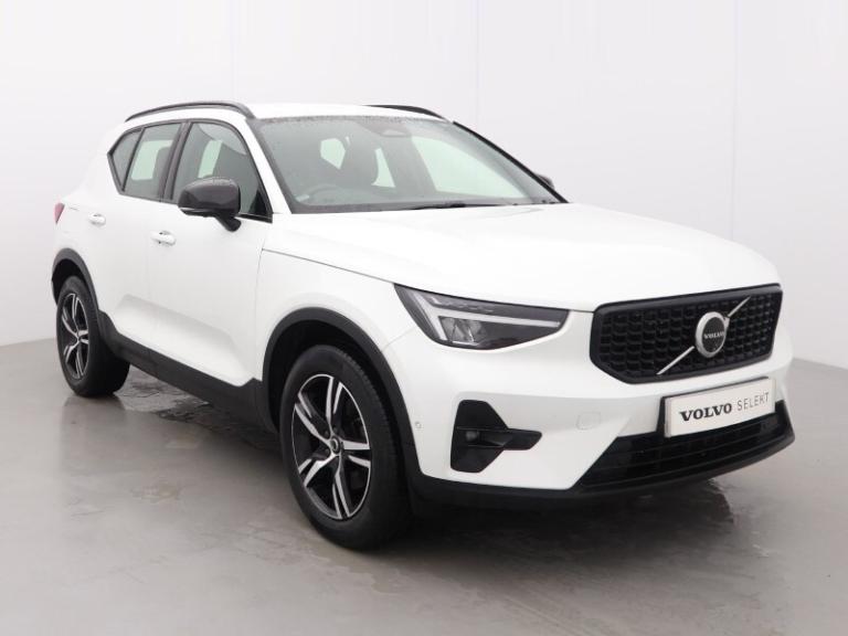 VOLVO XC40 2.0 B3P Plus Dark 5dr Auto