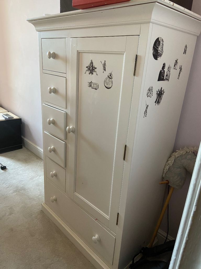 White Company children’s wardrobe 