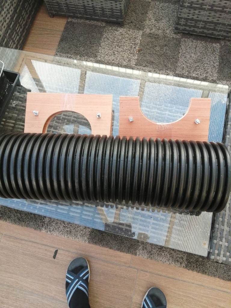 Hutch/run connector 