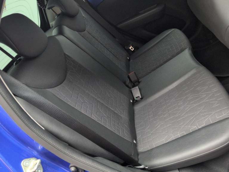 2021 Toyota AYGO 1.0 VVT-i x-clusiv Hatchback 5dr Petrol x-shift Euro 6 (71 ps) REAR PRIVACY HATC...