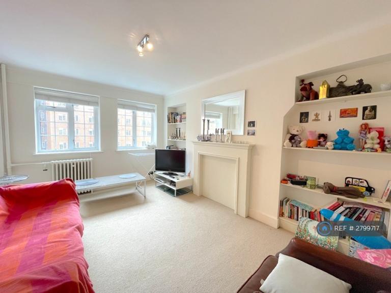 2 bedroom flat in Stamford Court, London, W6 (2 bed) (#2799717)
