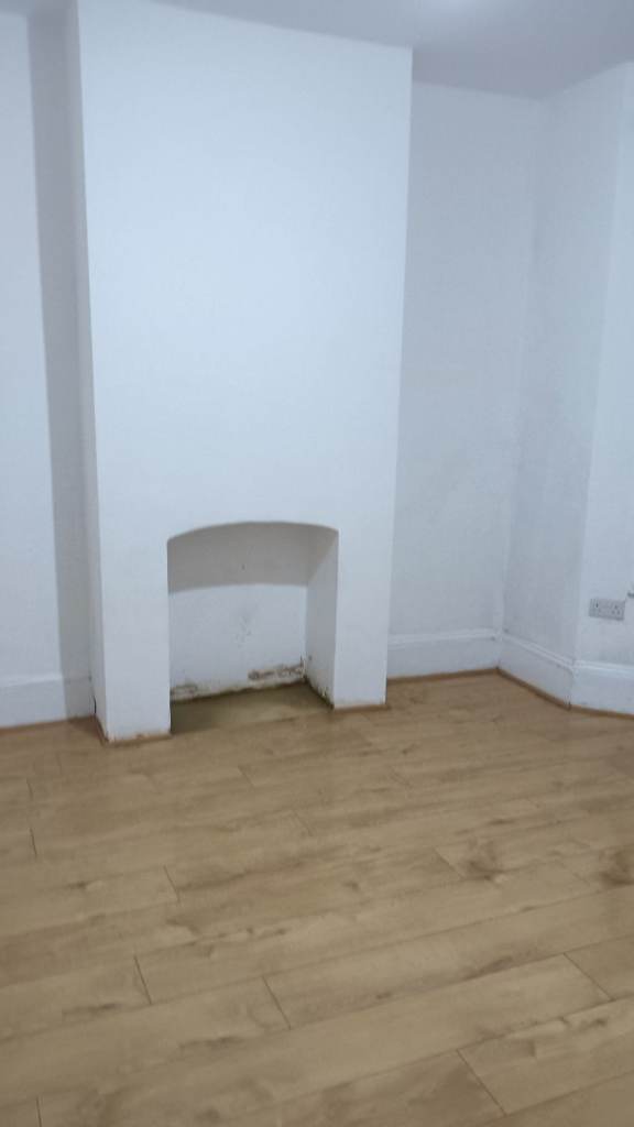 Plumstead 3 Bed House To-Let 