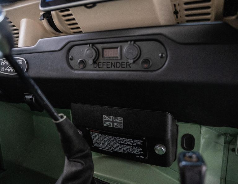 1990 Land Rover Defender 90 2.5 TD5 Pickup 2dr Diesel Manual (120 bhp) Diesel