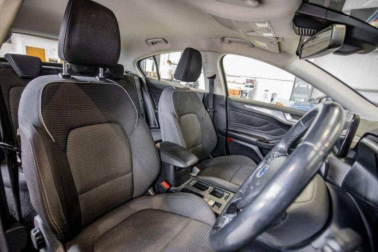 2020 Ford Focus 1.5 EcoBlue 120 Titanium 5dr HATCHBACK DIESEL Manual