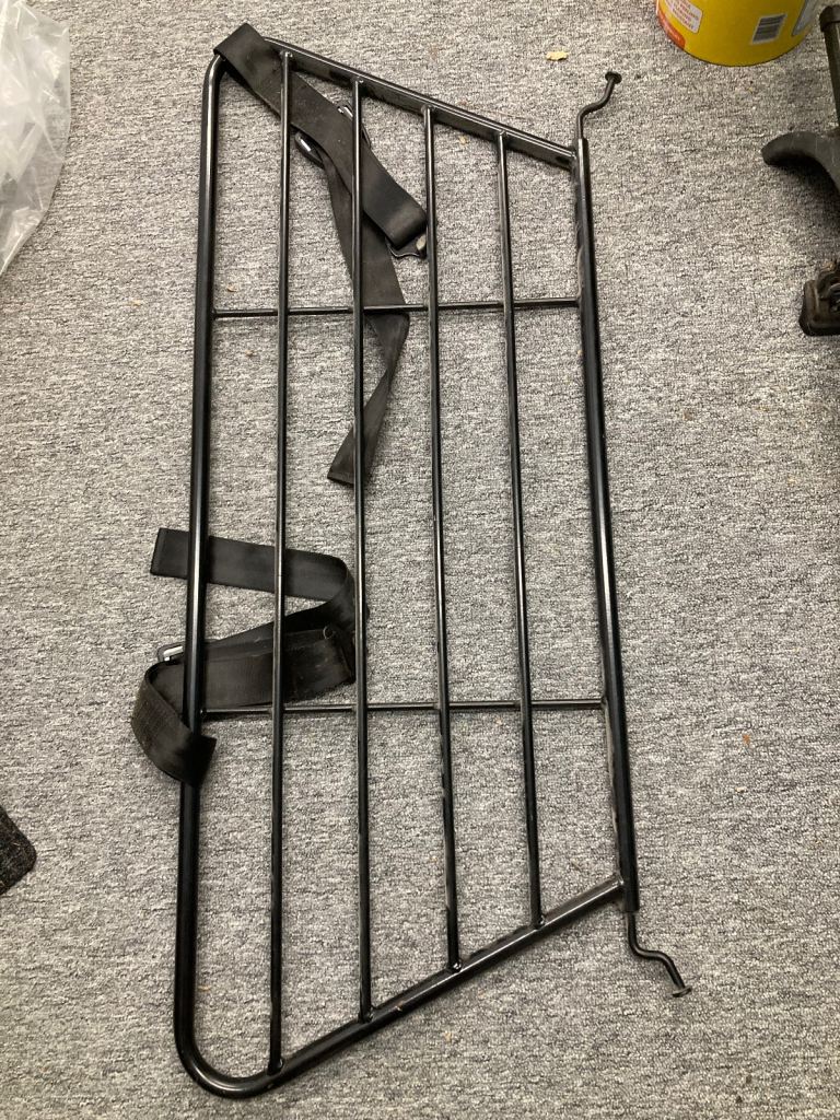 Dog guard for Vauxhall Astra