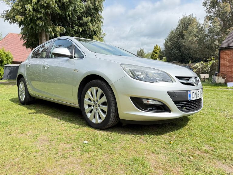 2015 Vauxhall Astra 1.6 CDti ecoFlex Tech line Hatchback 5d SPARE OR REPAIR