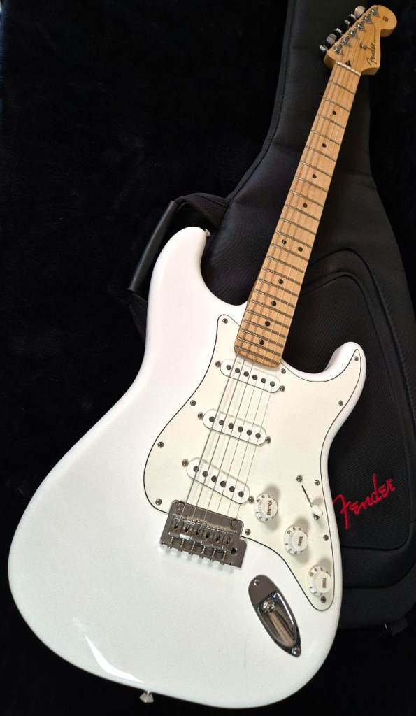 Fender Player Stratocaster Polar White 