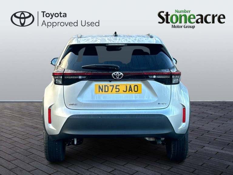  Toyota Yaris Cross 1.5 VVT-h Design SUV 5dr Petrol Hybrid E-CVT Euro 6 (s/s) (116 ps) Petrol/Ele...
