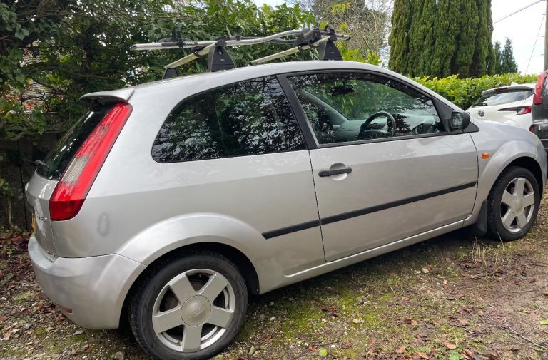 Ford, FIESTA, Hatchback, 2004, Zetec  Manual, 1399 (cc), 3 doors