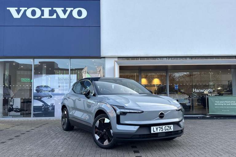 2025 Volvo EX30 Single Motor Extended Range 69kWh Plus SUV 5dr Electric Auto (272 ps) ESTATE Elec...