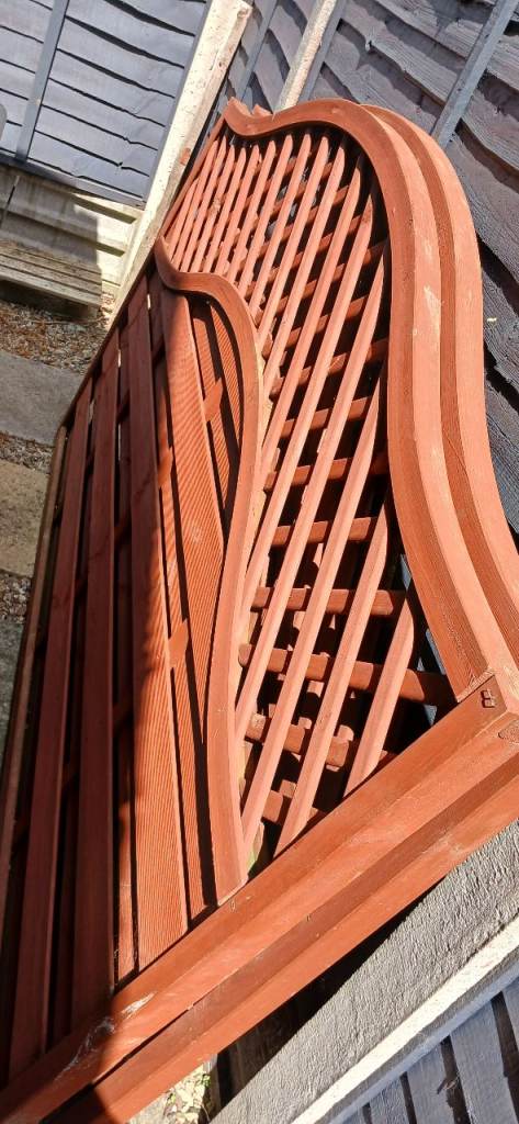 2 x 4ft Forest Garden Bristol fence  panels