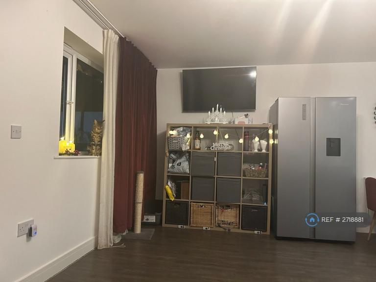 1 bedroom in Chipstead Valley Road, Coulsdon, CR5 (#2718881)