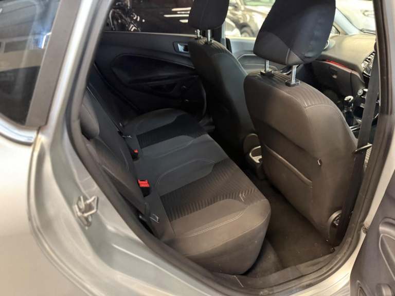 FORD FIESTA 1.3 Zetec 2013