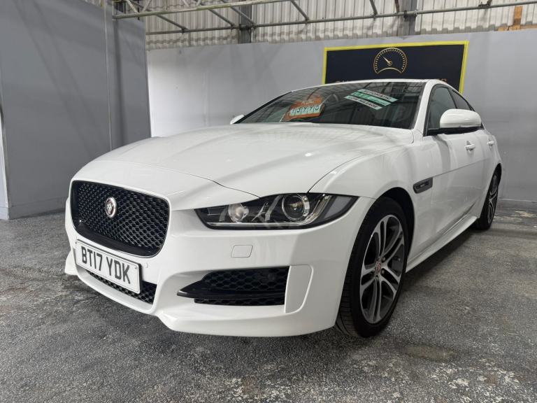 2017 Jaguar XE 2.0i R-Sport Saloon 4dr Petrol Auto Euro 6 (s/s) (250 ps) Saloon Petrol Automatic