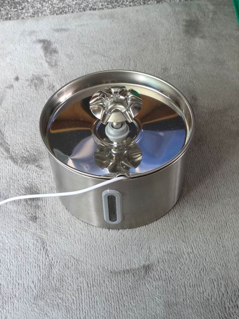 Balimo cat/small dog water fountain