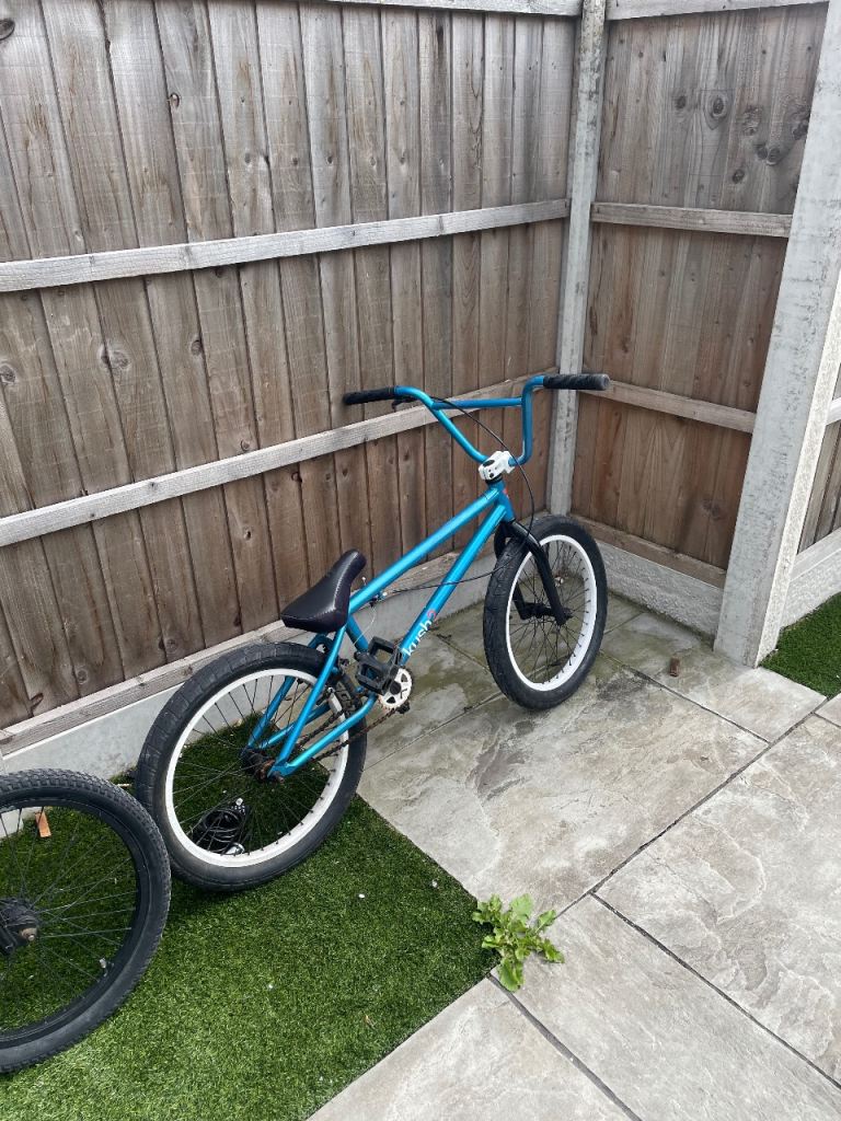 2 bmx bikes 