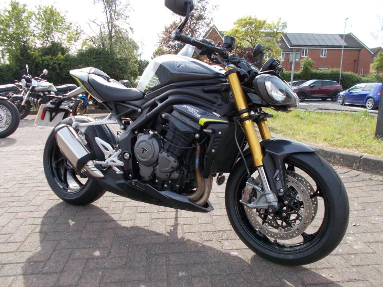 2025 TRIUMPH SPEED TRIPLE 1200 RS