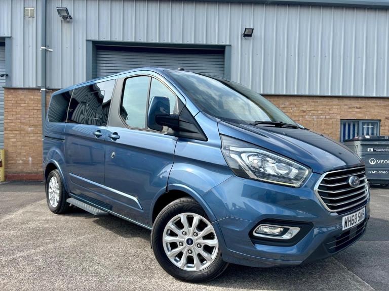 2019 Ford Tourneo Custom 2.0 EcoBlue 130ps Low Roof 8 Seater Titanium MPV DIESEL Manual