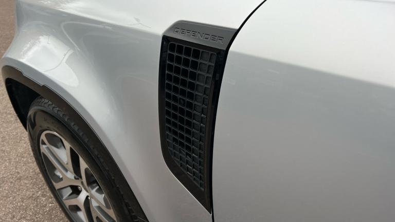 2023 Land Rover Defender 3.0 D300 X-Dynamic SE 110 5dr Auto (7 Seat) With H